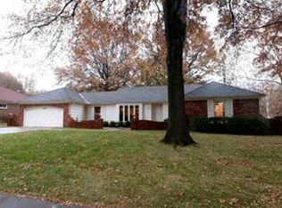 9959 Foster St, Overland Park, KS 66212