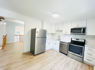 2411 Albot Rd, Reston, VA 20191