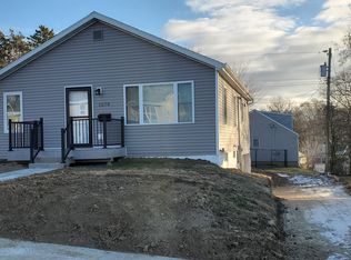1570 Hickson Ave, Dubuque, IA 52001