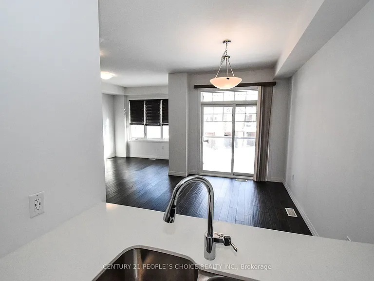 15 Hoffman Ln — Photo 23
