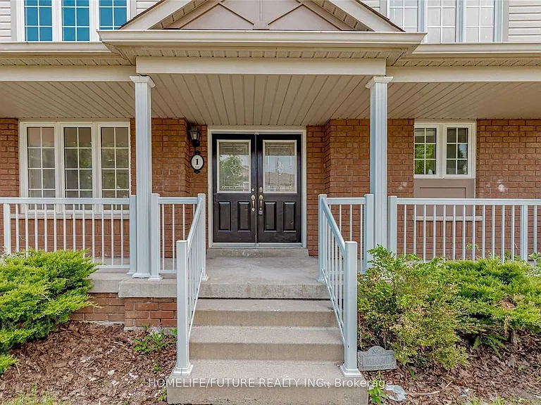 1 Catkins Cres — Photo 2