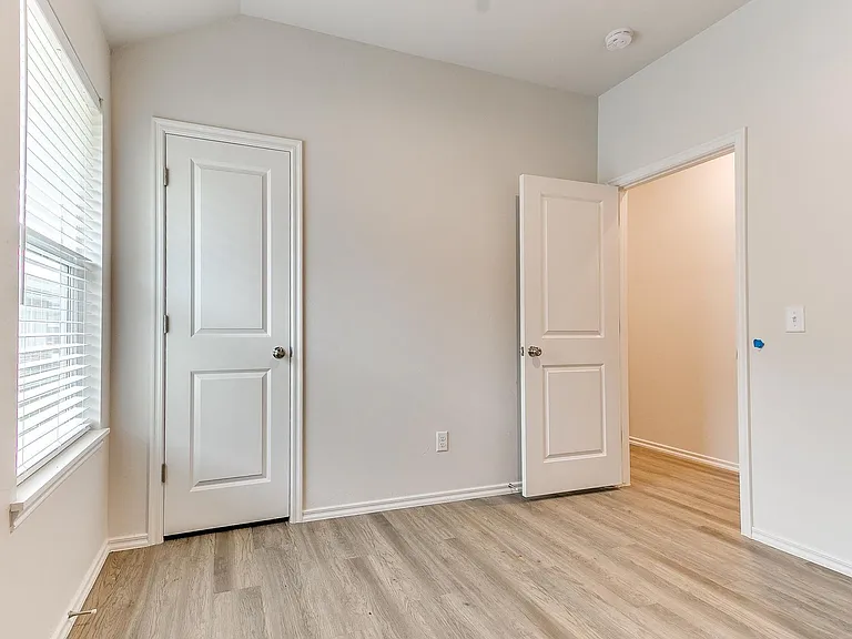3801 Franks Way — Photo 48