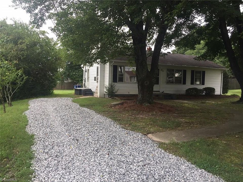 1st image of 4320 Pinewood Ter