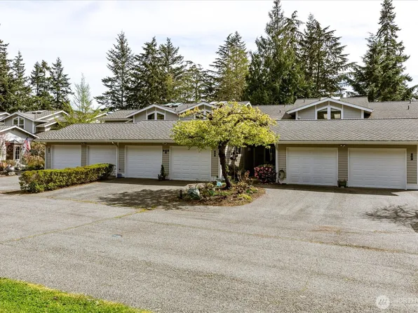 2418 James Place #402, Langley, WA 98260