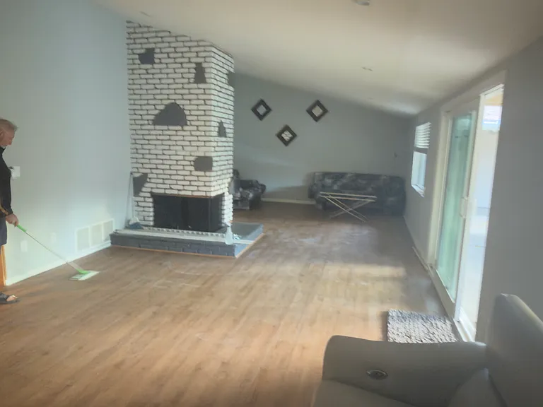 5647 Winnetka Ave — Photo 6