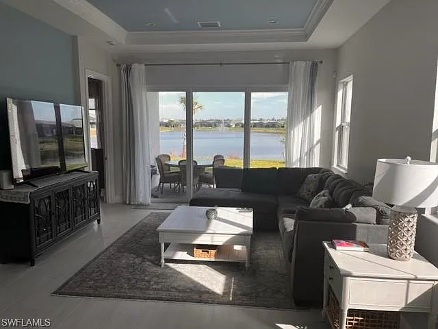 2 bed, 2.0 bath, 1575 sqft, $6,000 — Photo 3