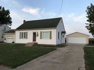 301 Lynn St, Washington, IL 61571