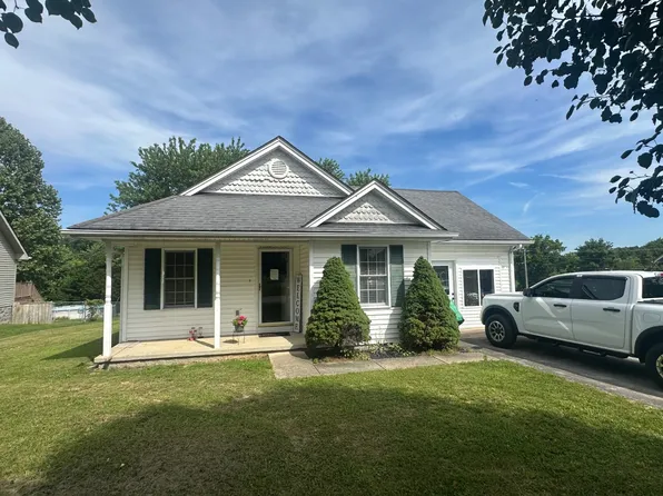 151 Village Cir, Glasgow, KY 42141