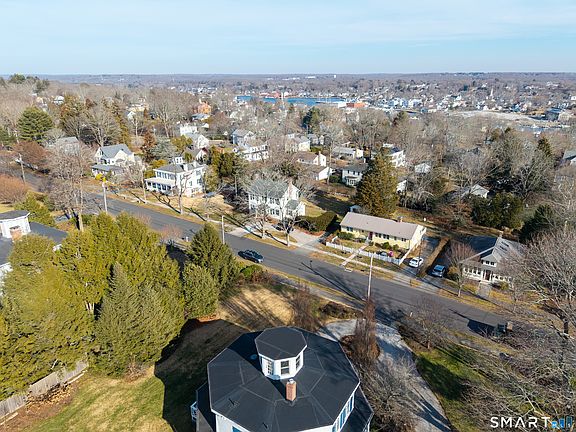 4th image of 8 West Mystic Avenue