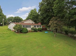 3015 Blackberry Ln, Hiwassee, VA 24347