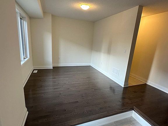 4th image of 523 Danks Ridge Dr