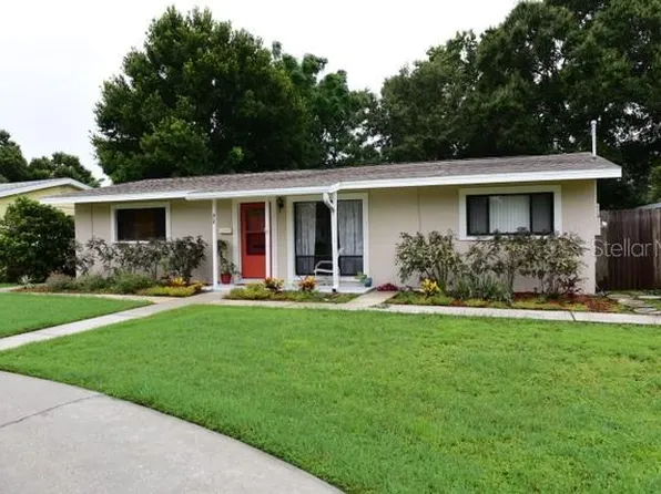 410 42nd Ave NE, Saint Petersburg, FL 33703