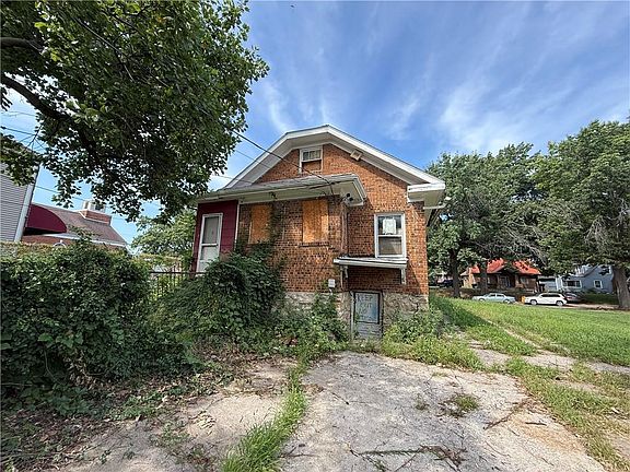 3rd image of 5437 Brooklyn Ave