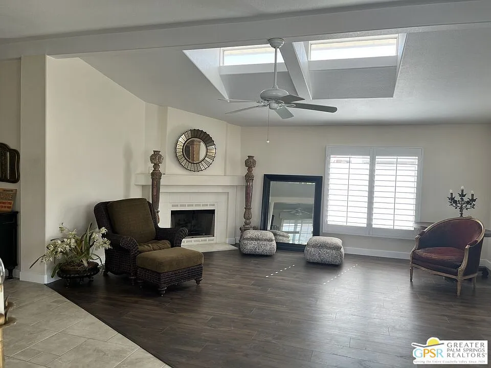 3 bed, 1940 sqft, $3,250 — Photo 4