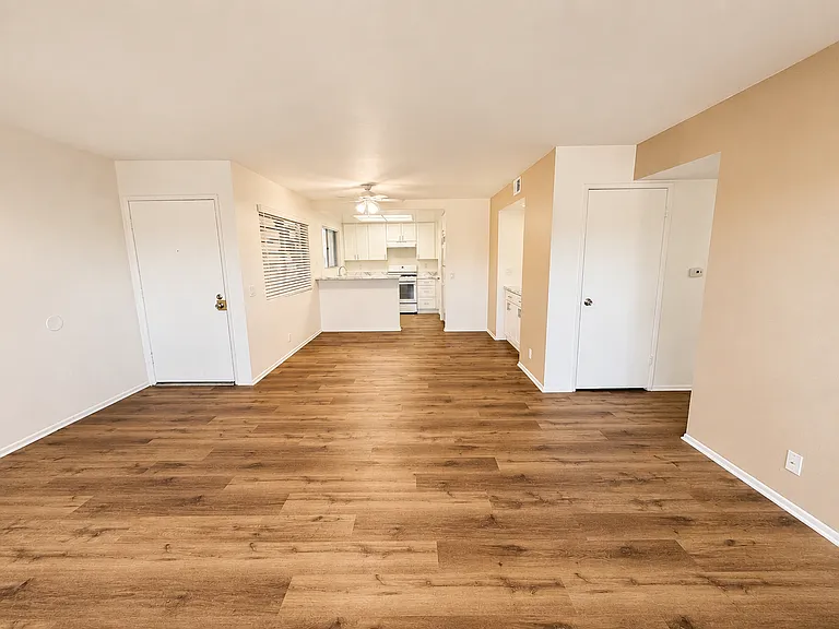 The Del Ciervo Apartments — Photo 30