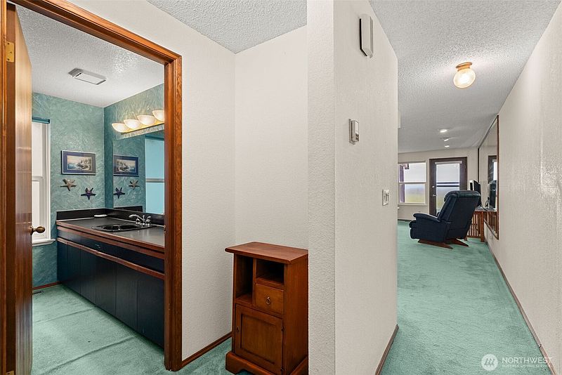 4th image of 1301 Ocean Shores Boulevard SW #1