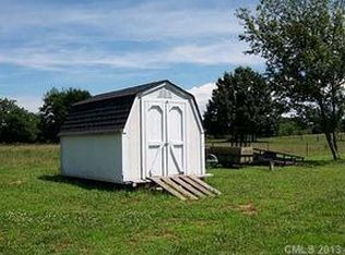 1628 Beverly Ln, Lincolnton, NC 28092