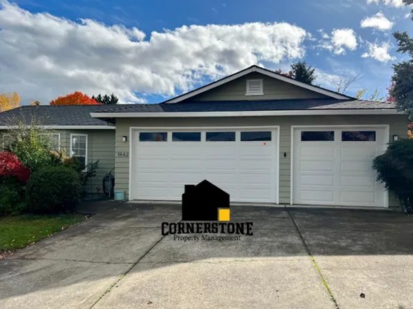 1842 Garden Dr, Medford, OR 97504