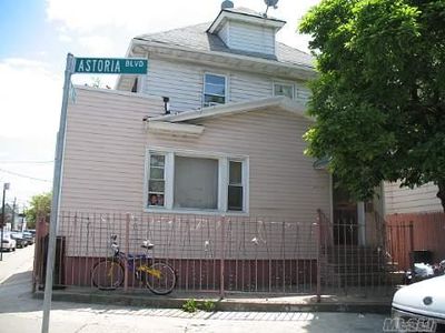 10326 Astoria Blvd, Flushing, NY, 11369