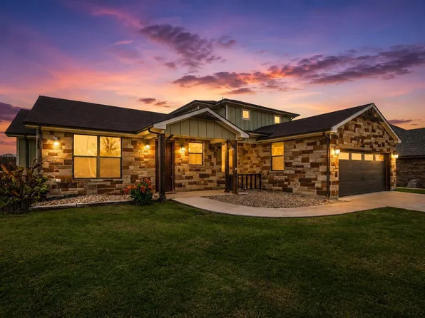 130 Elk Cv, Stephenville, TX 76401