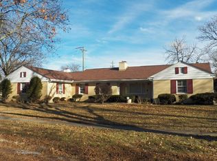3433 Louise St, Rockford, IL