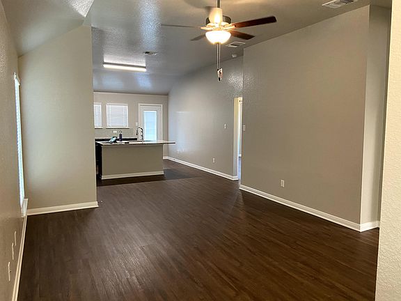 2nd image of 1812 Lummus Dr
