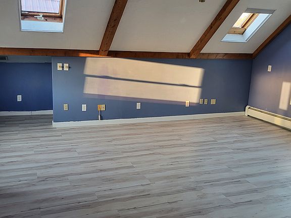 2nd image of 112 Lafayette Rd