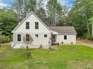 4 Hilltop Dr, Holderness, NH 03245