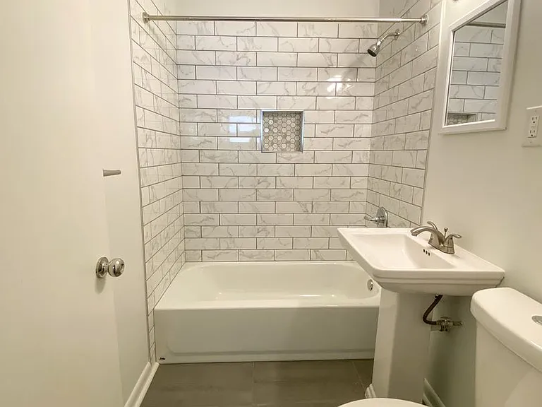 4152 Rhodes Ave — Photo 15