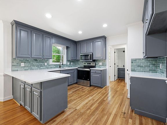 2nd image of 101 Ridgepath Way