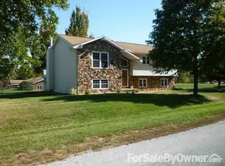5530 Wilber Ct W, Oreana, IL 62554
