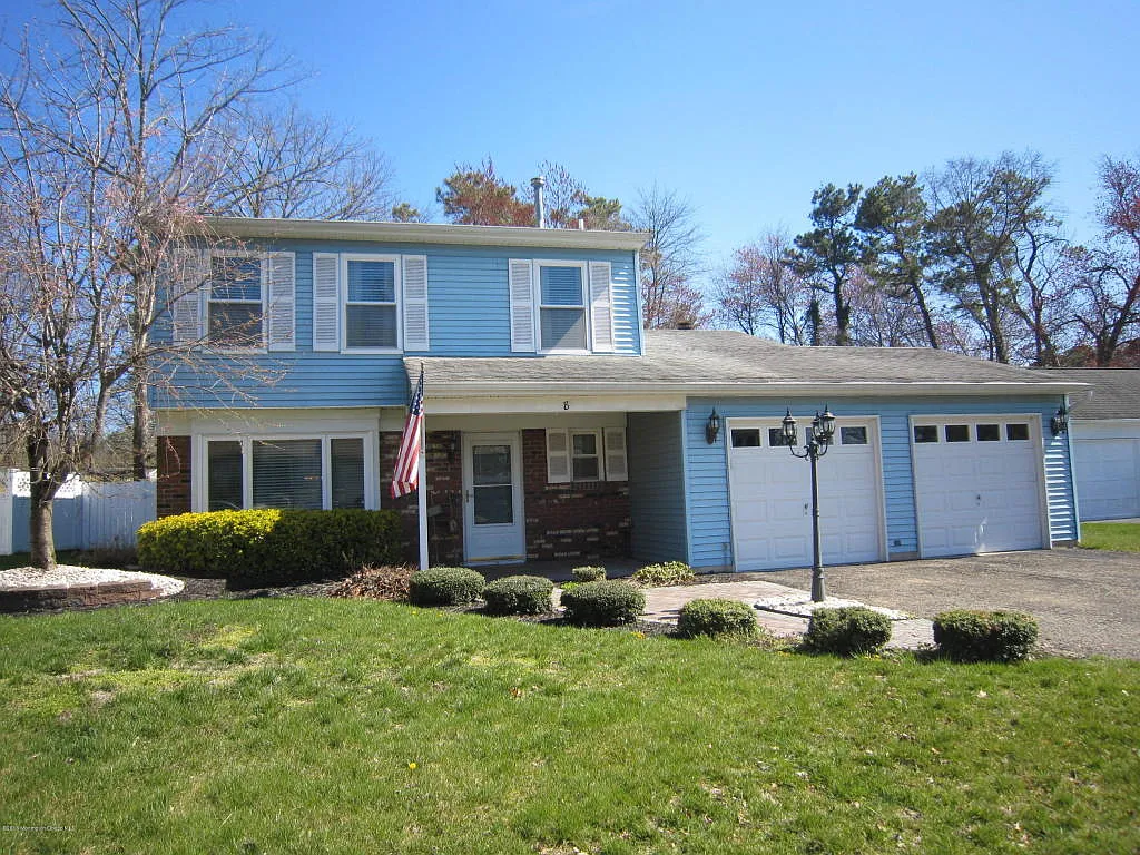 8 Markwood Dr photo 1