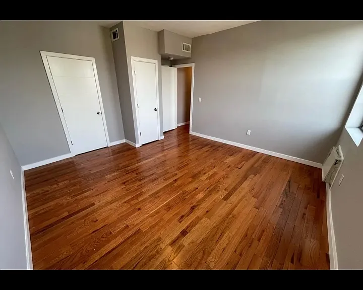 863 18th Ave #302A — Photo 2