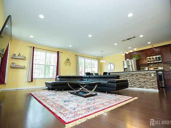 2nd image of 101 Pearce Ln