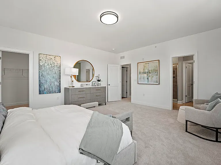 144 N White St #200 — Photo 9