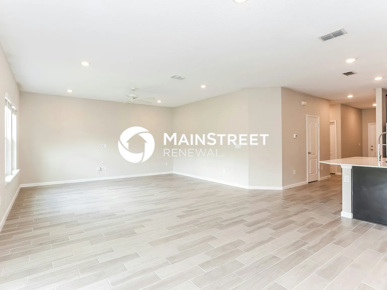 9689 Lemon Grass Ln — Photo 3