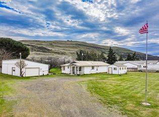 406 1st St, Rufus, OR 97050