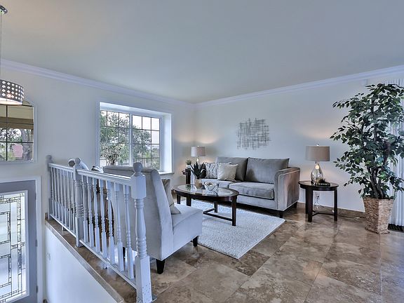 5th image of 3541 Columbine Dr
