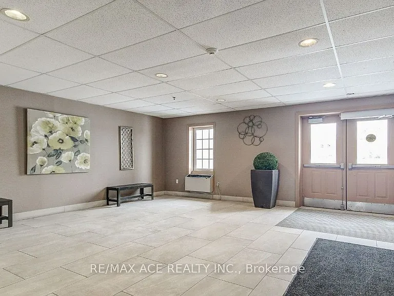 7428 Markham Rd #320 — Photo 5