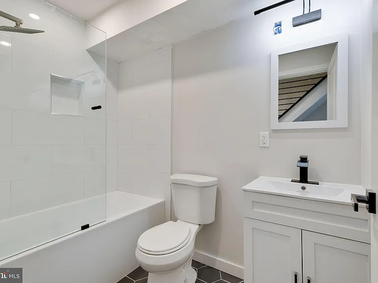 614 Hoffman St — Photo 18