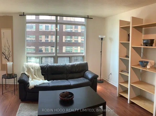 942 Yonge St #1005, Toronto, ON M4W 3S8