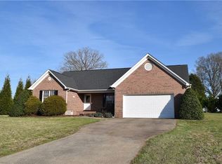 3415 Sweetgum Ln, Lincolnton, NC 28092
