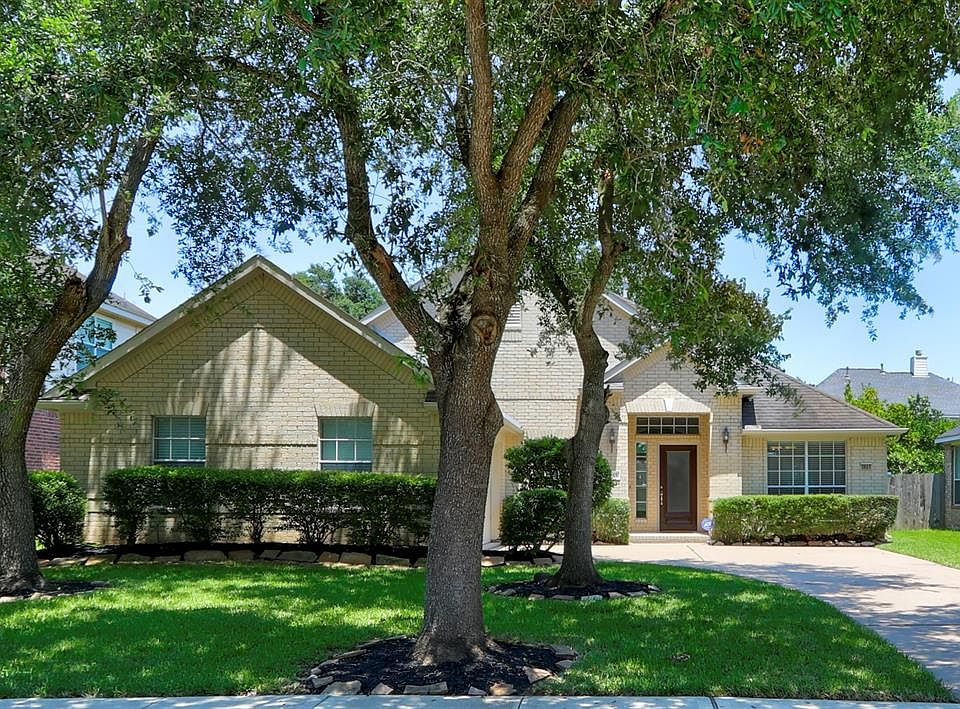 1st image of 2615 Creek Terrace Dr