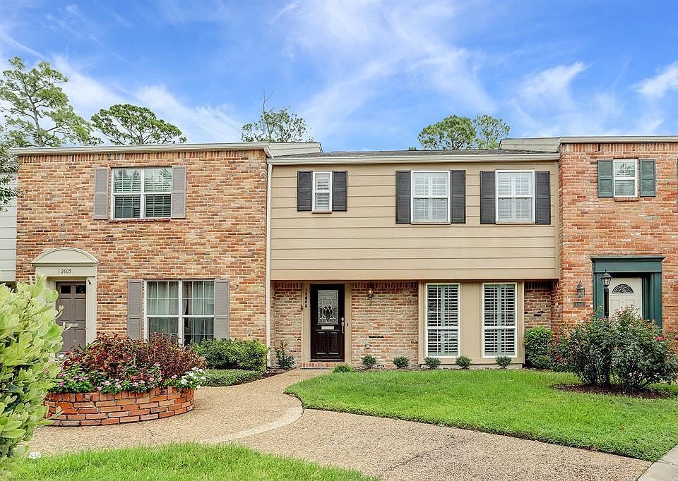 1st image of 12603 Huntingwick Dr #110