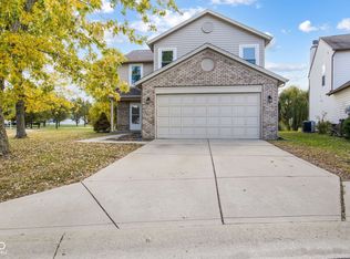 6766 Wimbledon Dr, Zionsville, IN 46077