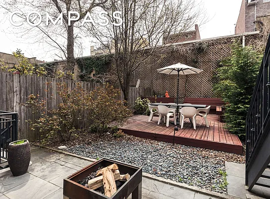 Sold by Compass | media 24