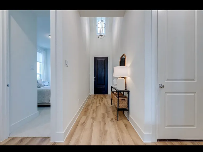 1513 Waxwing Pl — Photo 17