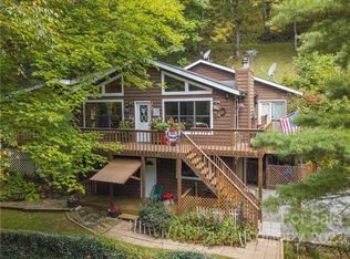 18 Twin Forks Rd, Canton, NC 28716