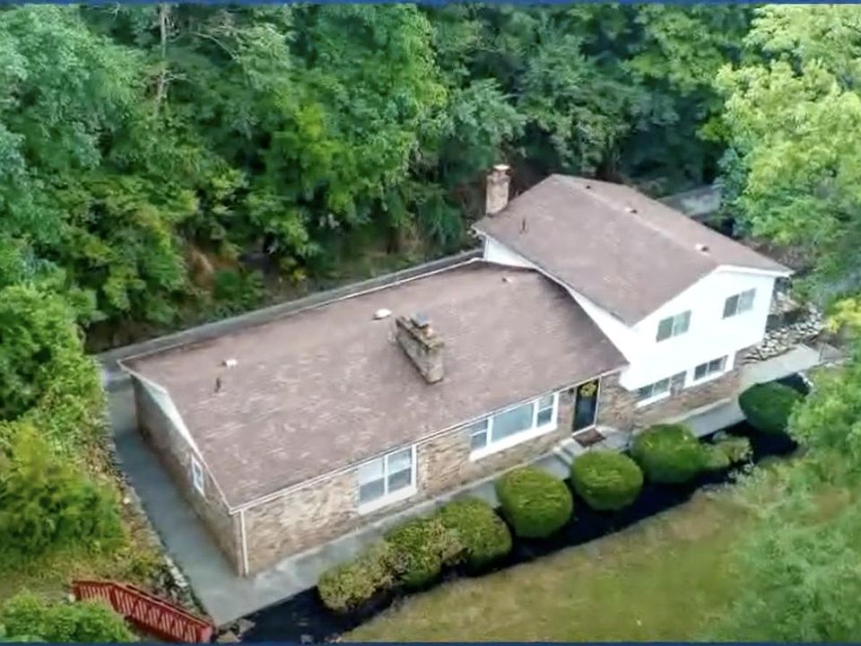 1st image of 3650 Canyon Dr