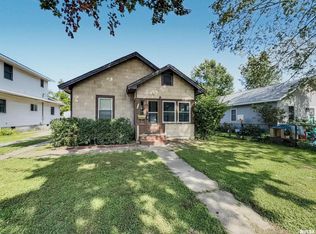 616 N 9th St, Herrin, IL 62948